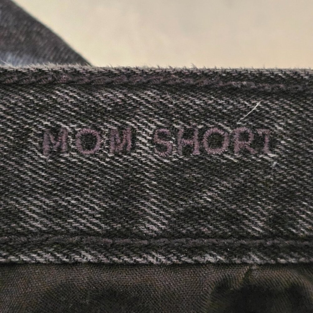 American Eagle Jean Shorts Womens 2 Black Mom Short Floral Embroidered Denim - Picture 4 of 9